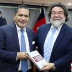 El Rector de la Universidad Central del Ecuador asistió a la presentación del libro “Técnicas y destrezas del recurso extraordinario de casación penal”.