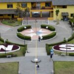 ¿Cómo nació la República y se originó el nombre Ecuador?