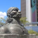 Rumiñahui, el primer busto que se colocó en la Plaza Indoamérica